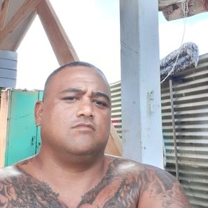 Meet your Posher, Ernest